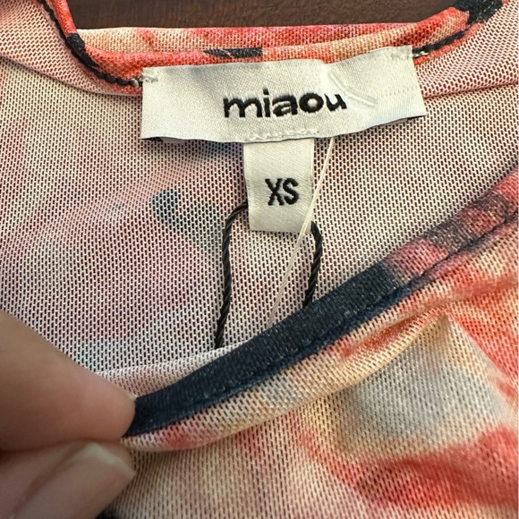 NWT MIAOU Power Mesh Long Sleeve Tee in Decades Rose (T3) - Picture 5 of 6
